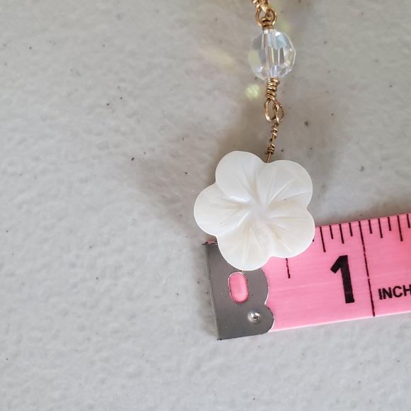 Handmade 14KGF Swarovski crystal & Mother of pearl - Picture 2 of 3